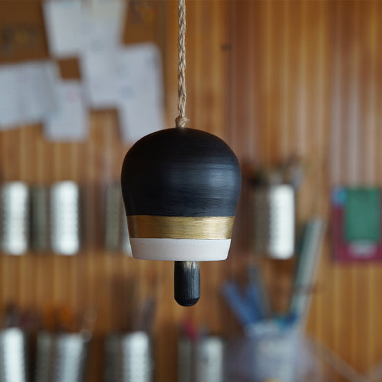 çan | siyah-yaldız-beyaz