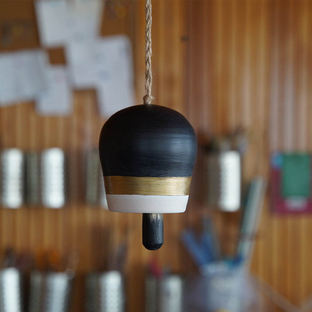 çan | siyah-yaldız-beyaz