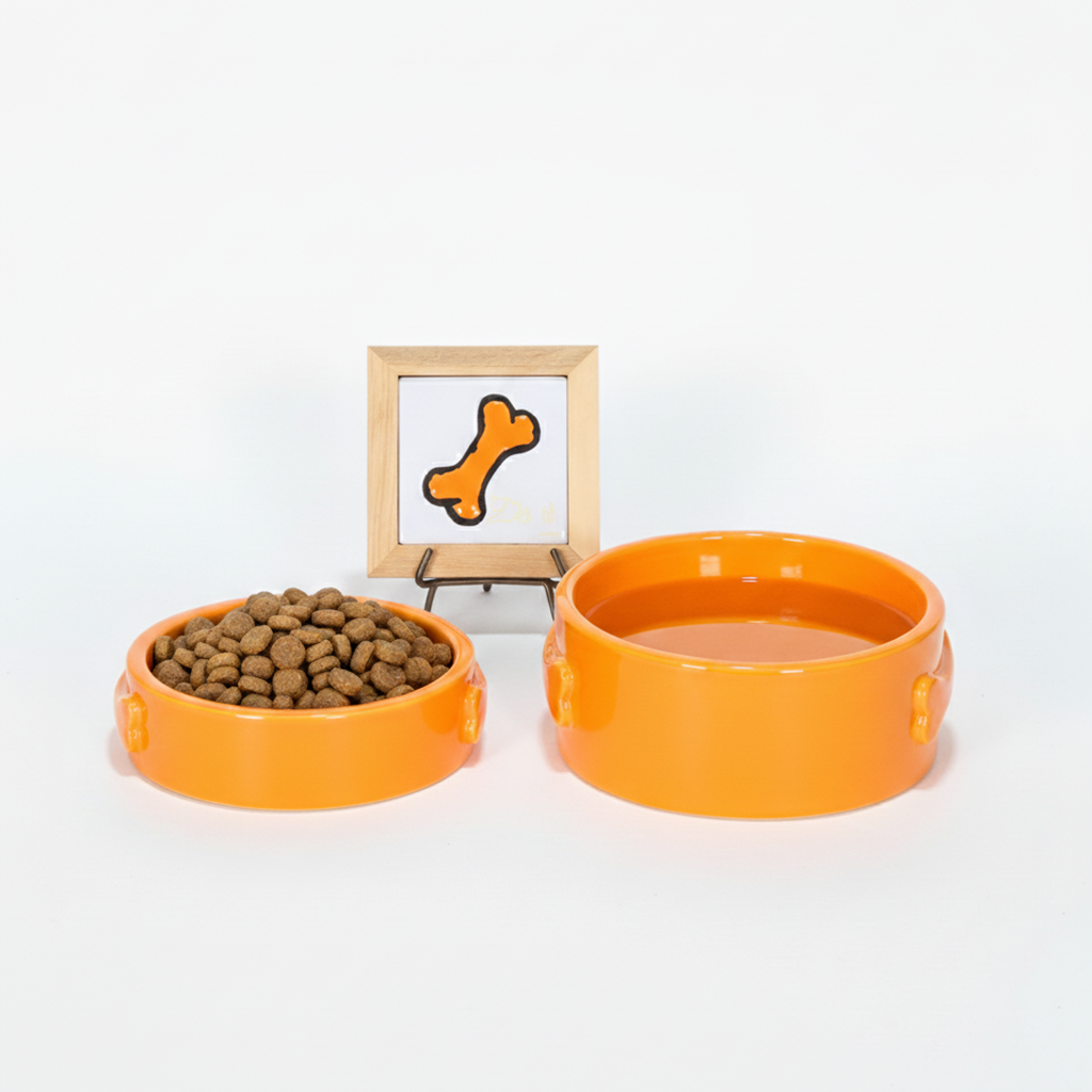 mama kabı + su kabı + tasma askısı