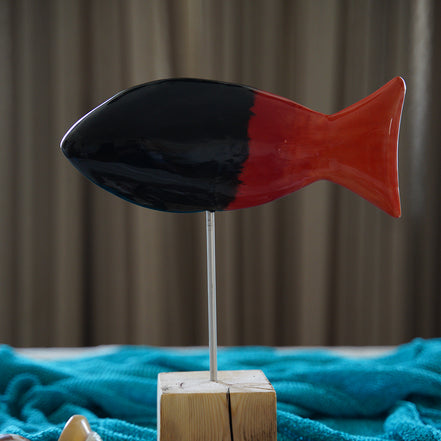 balık heykeli | kırmızı-siyah