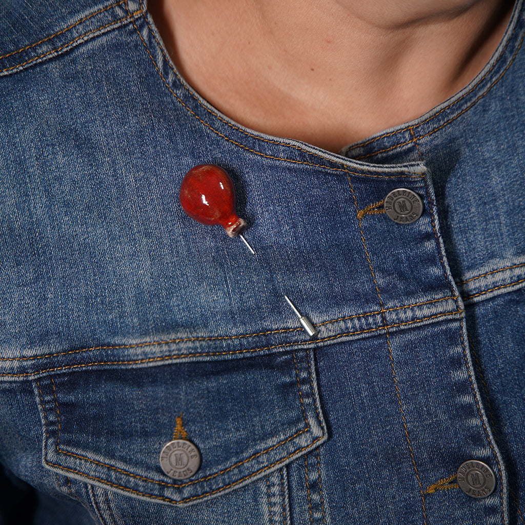 balon broş | kıpkırmızı